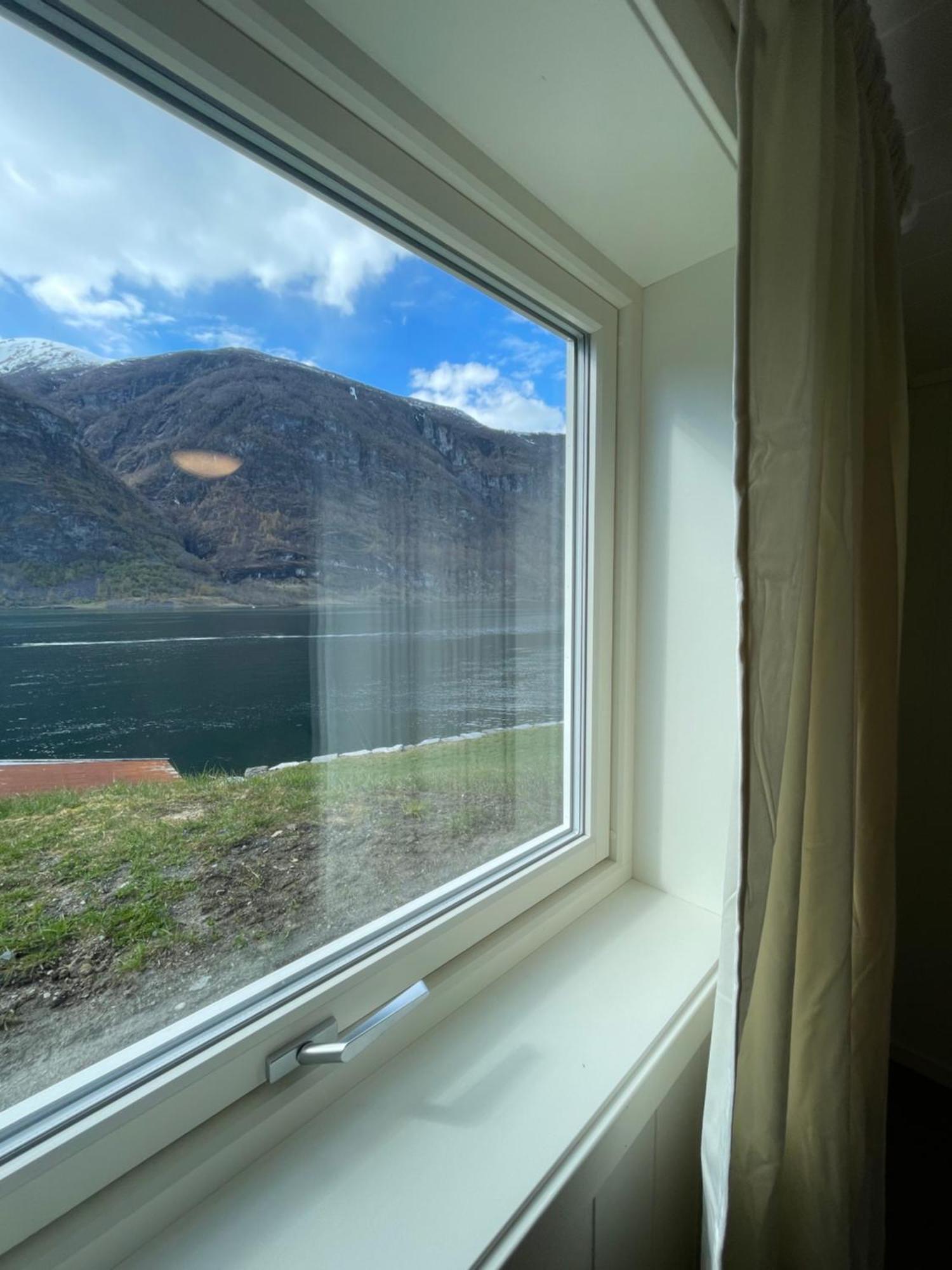 Aurland Feriehus Экстерьер фото