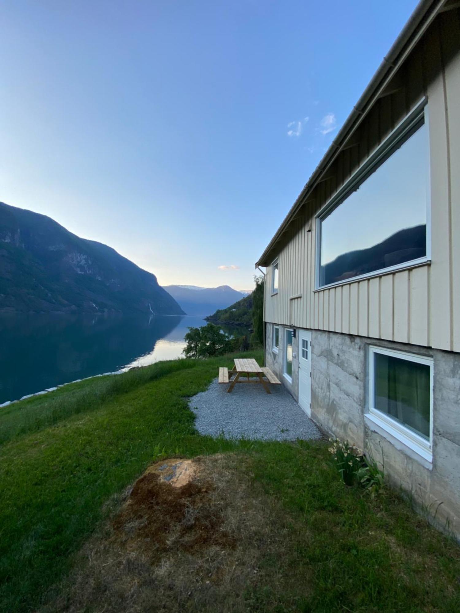 Aurland Feriehus Экстерьер фото